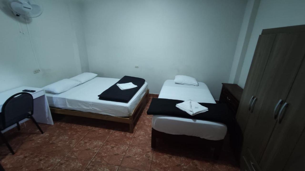 Guest House Tumbes Eksteriør bilde